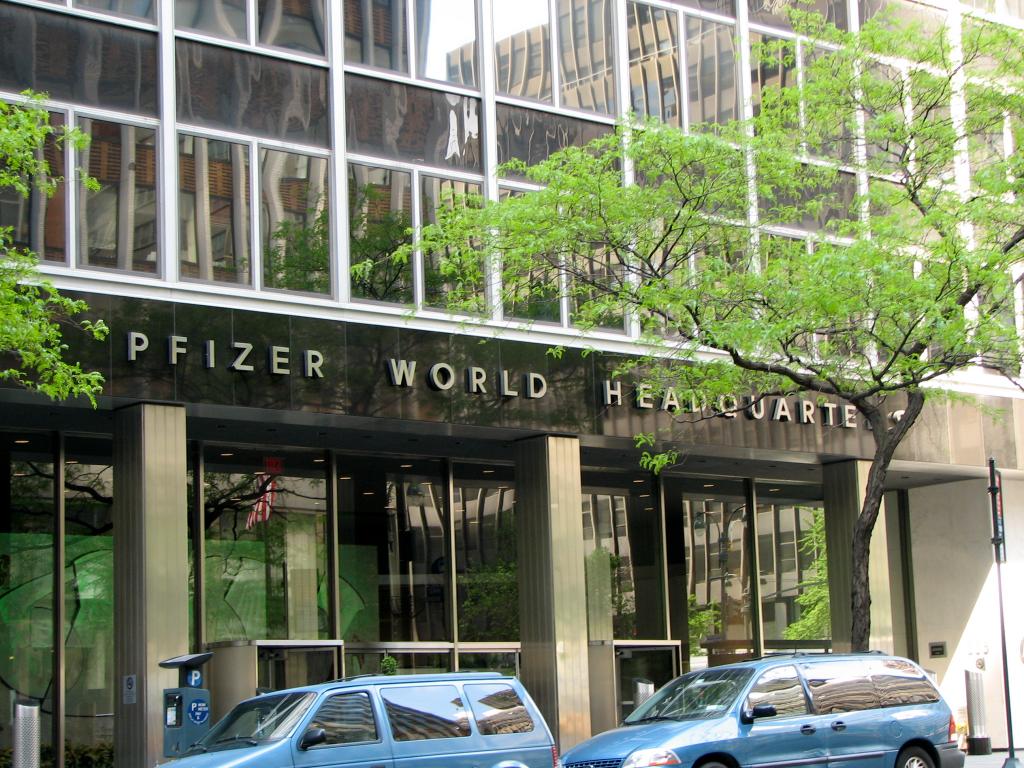 Murphy Pohlad Asset Management LLC Sells 1979 Shares of Pfizer, Inc. (PFE)