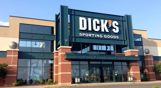 Dick's Sporting Goods Reports Mixed Q3: An Analyst Roundup