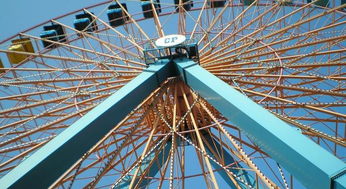 Analysts Splash Water On Six Flags, Cedar Fair Theme Park Merger Idea