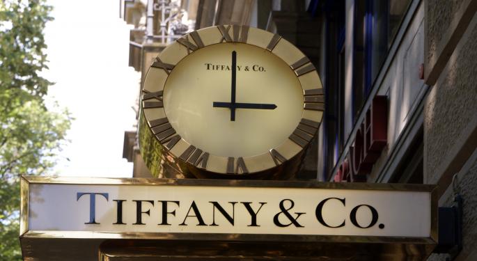 Analyst's Early Reaction To Tiffany's Earnings: 'Better Than Feared'